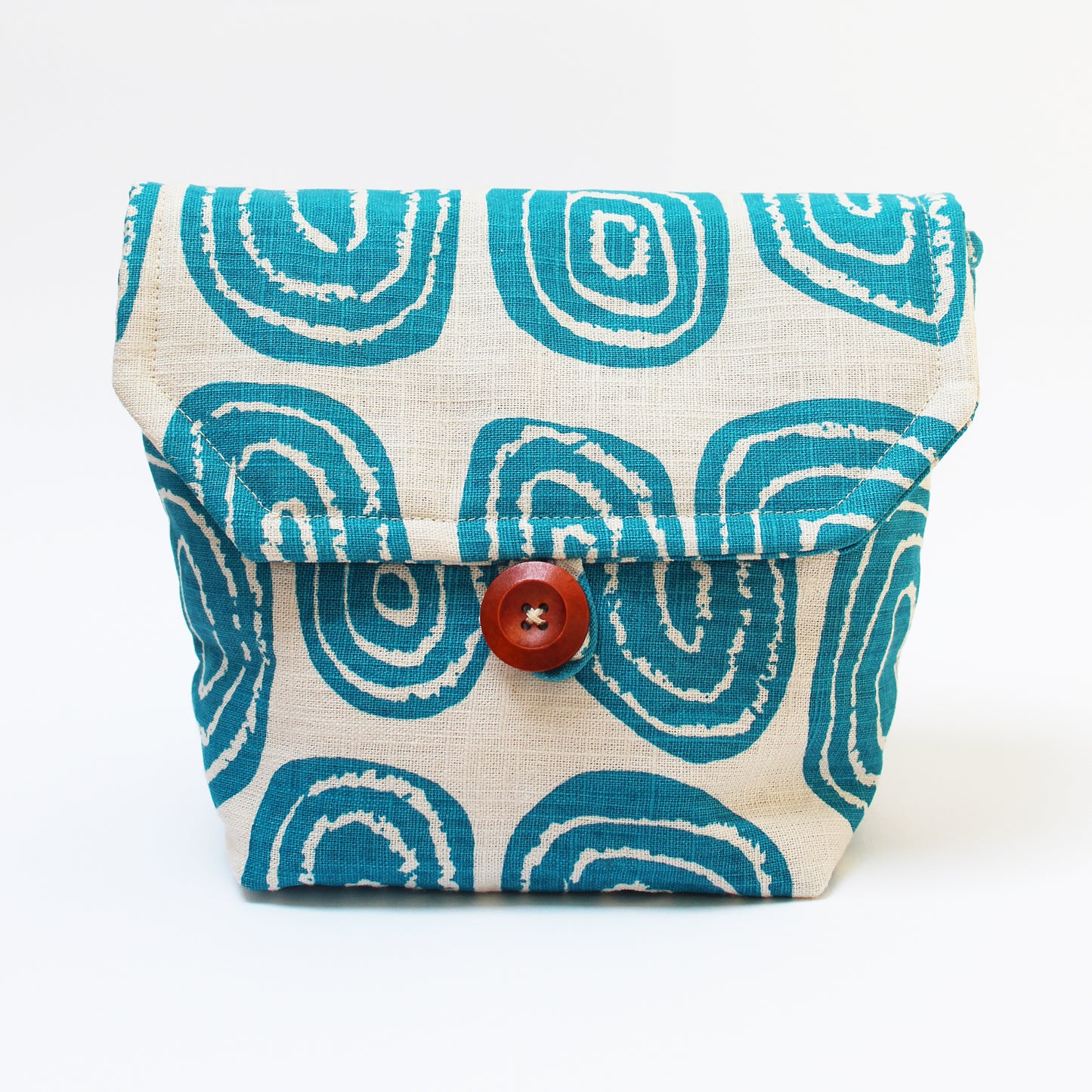 CLUTCH BAG WITH FLAP & BUTTON sewing pattern by Sewgirl