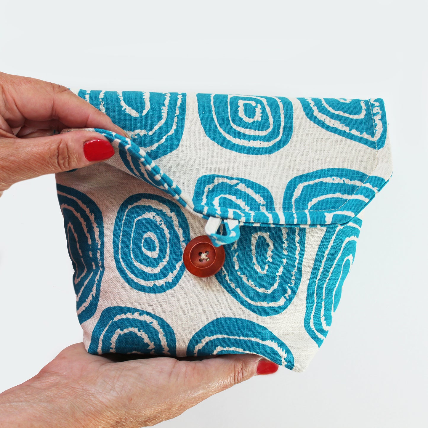 CLUTCH BAG WITH FLAP & BUTTON sewing pattern by Sewgirl