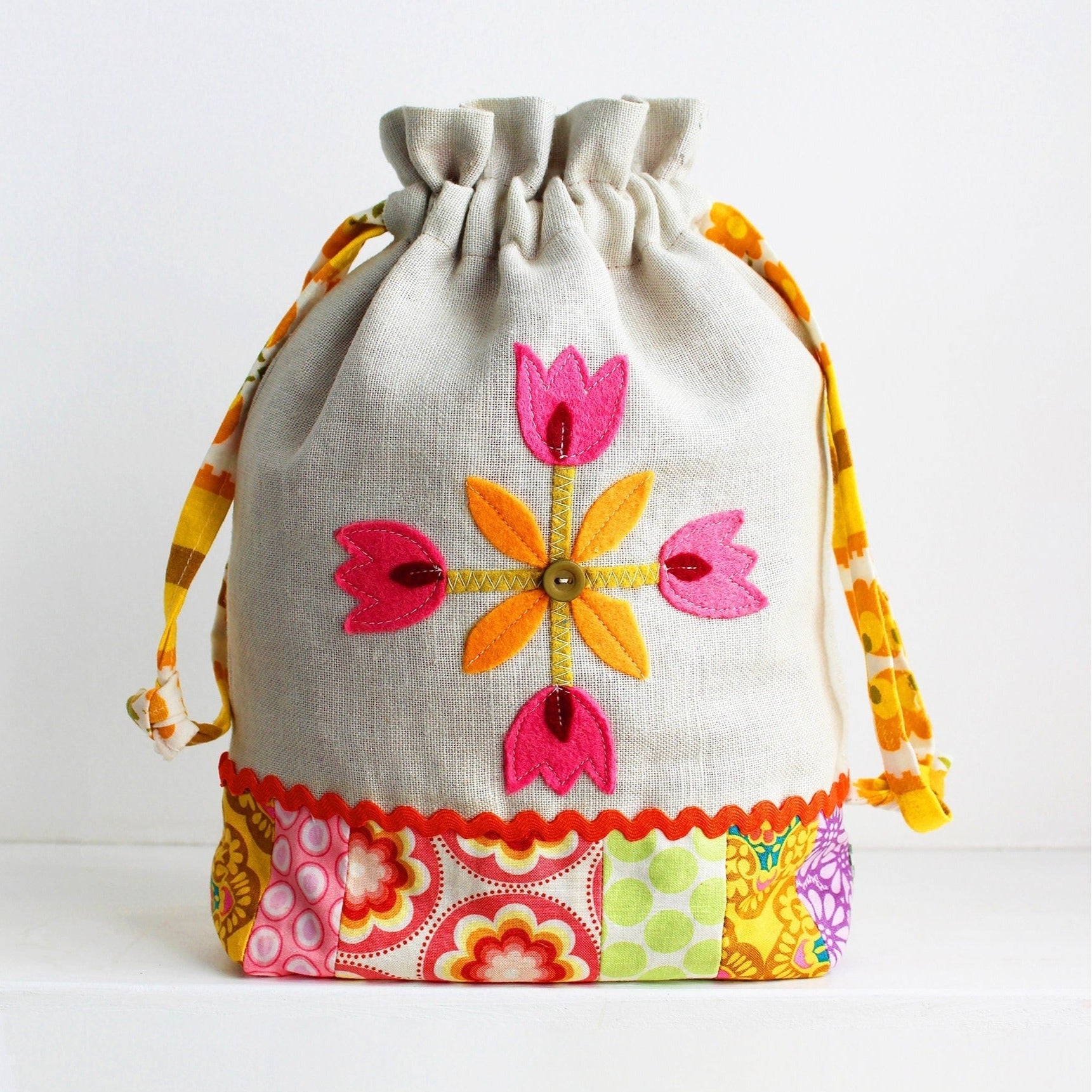DRAWSTRING APPLIQUE BAG sewing pattern – Sewgirl UK